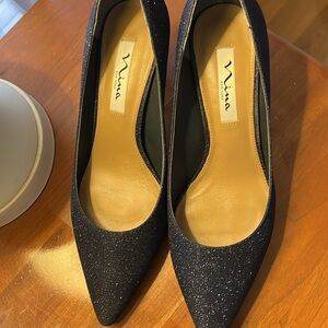 Nina Navy Shimmer Pump